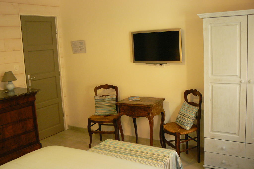 L' Escale Tranquille Bed & Breakfast Сет Стая снимка